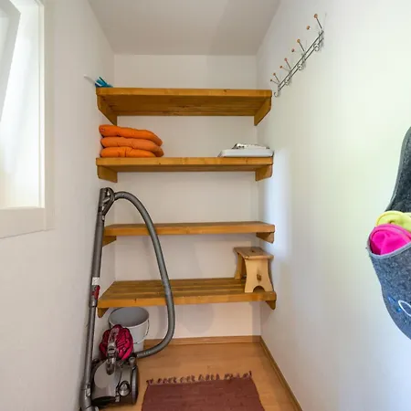 In Near Lift, Cleaning Included Walchen